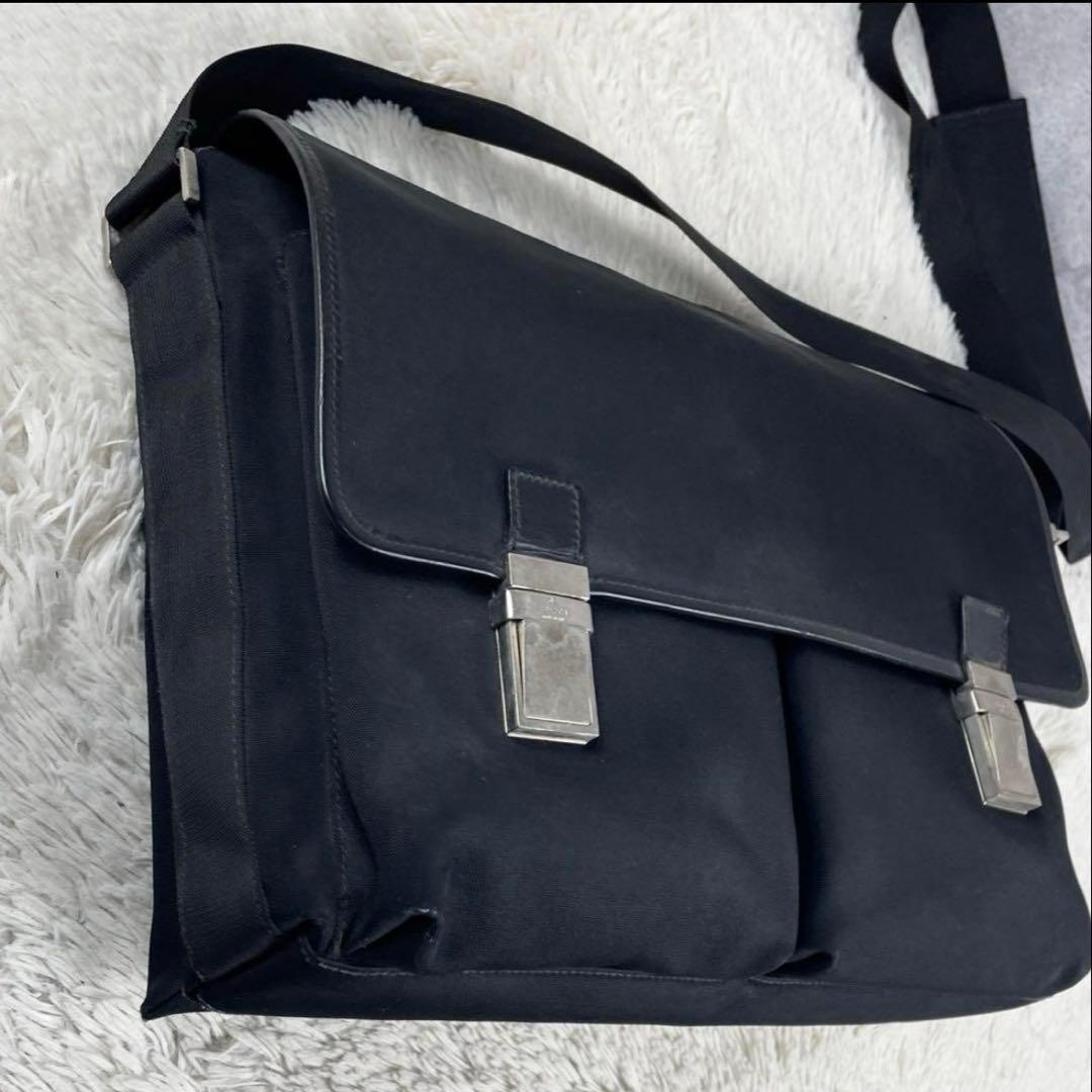 ✨【美品】GUCCI (グッチ) 定番デザイン ショルダーバッグ ブラック✨