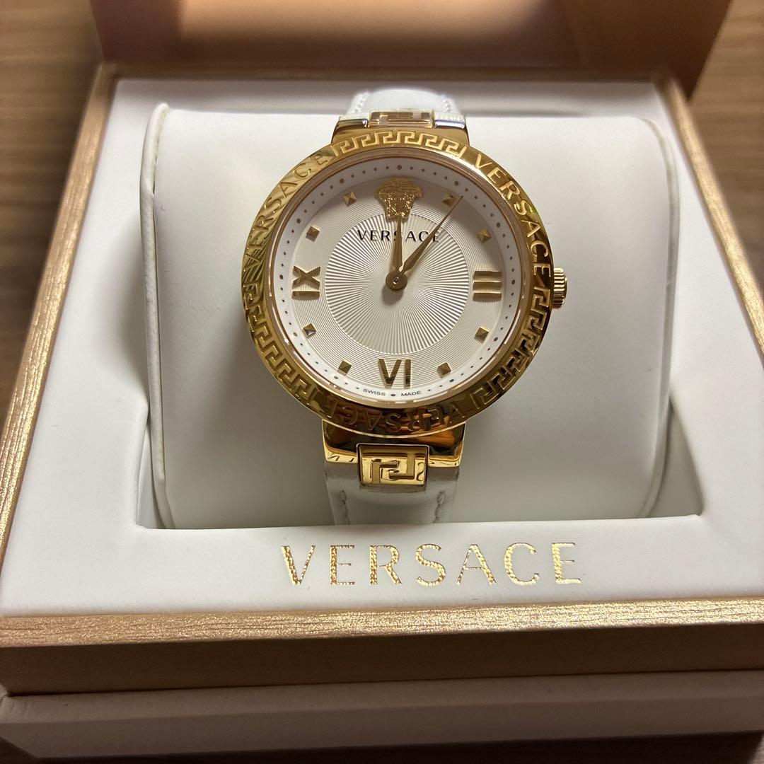 VERSACE レディース　腕時計未使用品