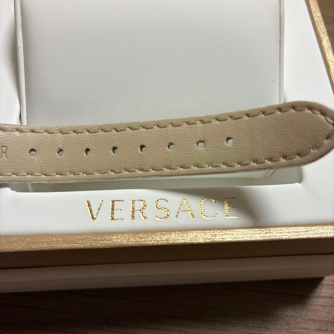 VERSACE レディース　腕時計未使用品