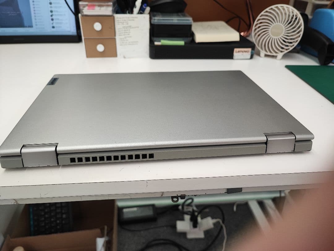 Lenovo ノートPC シルバー ACアダプター付き