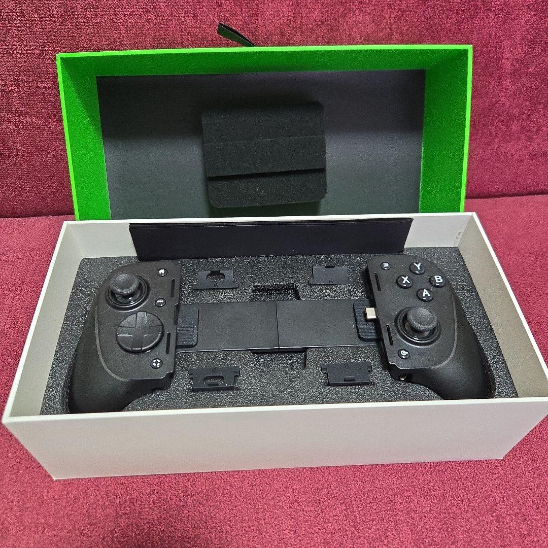 Lenovo Legion Tab とRazer Kishi Ultra