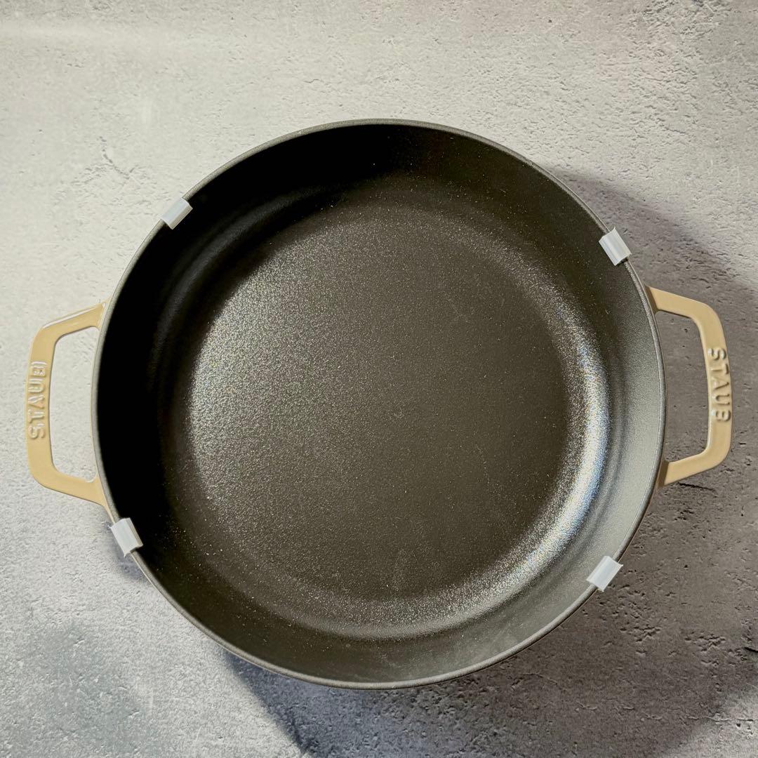 STAUB ブレイザー・ソテーパン Chistera 28 cm, 鋳鉄、リネン