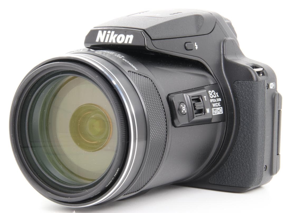 Nikon COOLPIX P900 83倍ズームとHD動画撮影 ニコンコンデジ