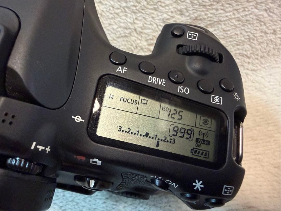 【美品】Canon EOS 70D デジタル一眼レフカメラ