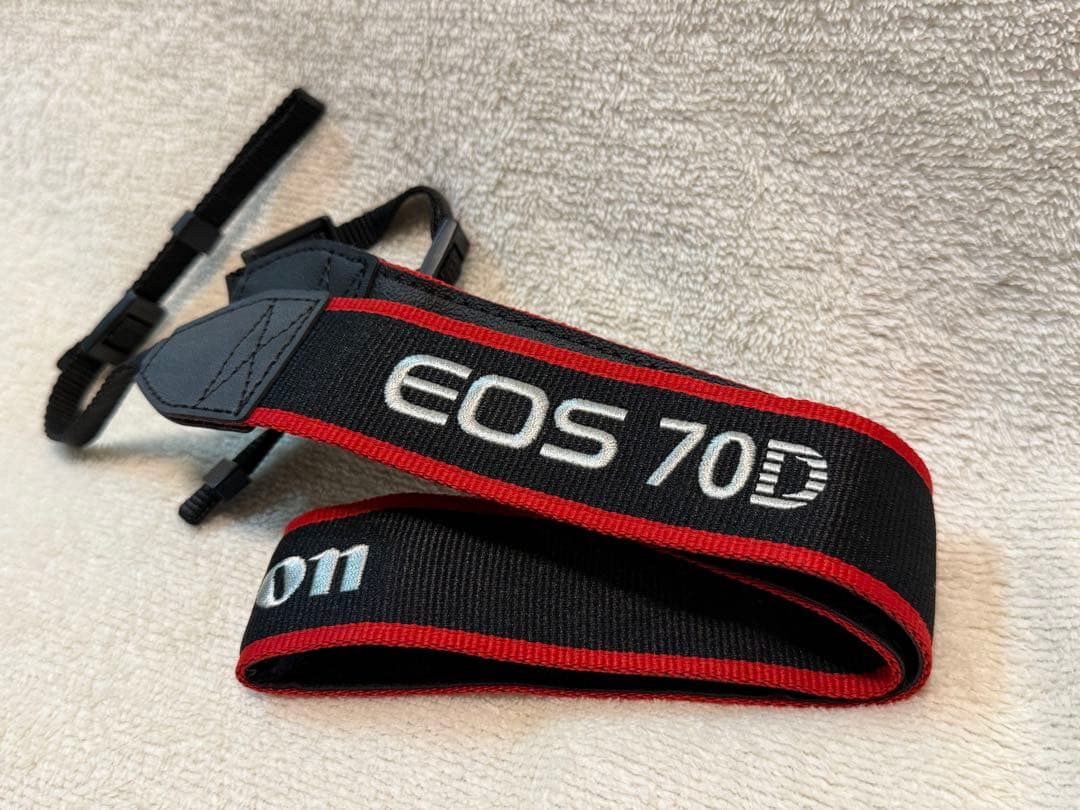 【美品】Canon EOS 70D デジタル一眼レフカメラ