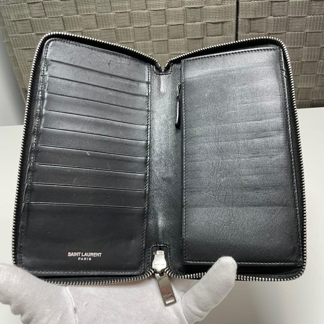 や*ー様 SAINT LAURENT スタッズ付き長財布 ブラック