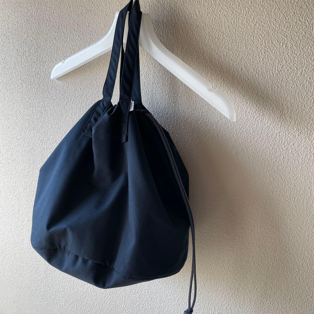 美品 イーラ グラフペーパー ヘルメットバック ネイビー