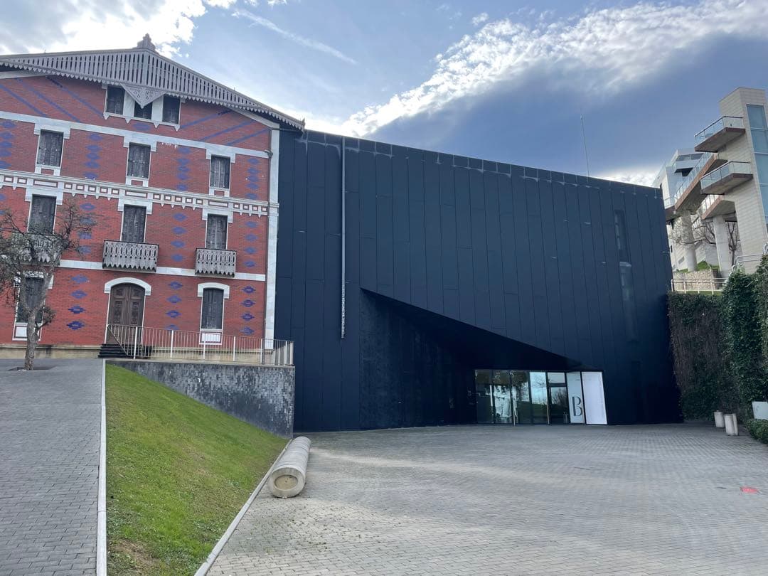 バレンシアガ 美術館 バッグ （BALENCIAGA MUSEOA）＊新品