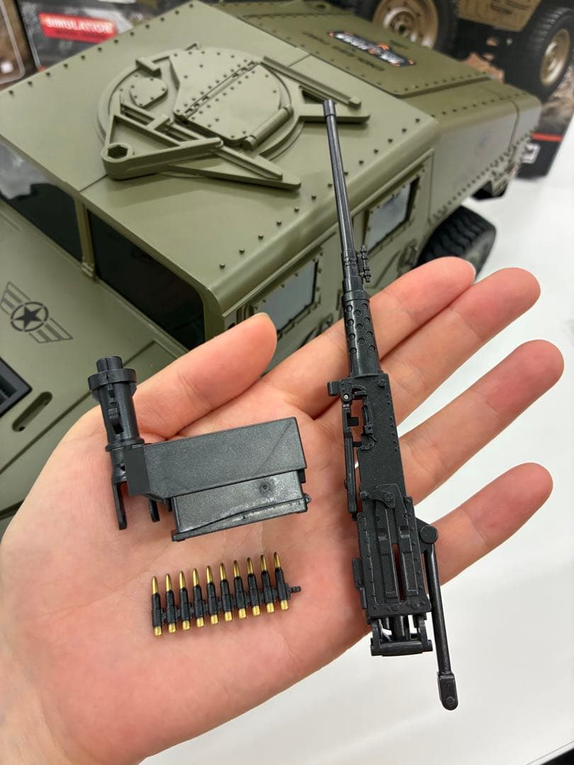 戦車 大型 ラジコン オフロード ミリタリー RCかー 人気 34cm 4WD