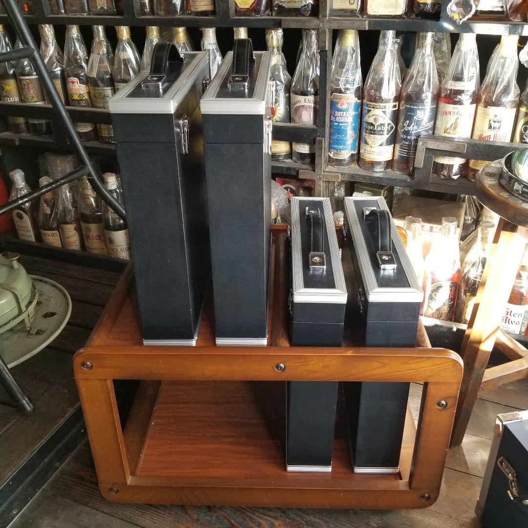 業務用　レコード　サイズ　アルミ製　ブラック　カラー　キャリー　ケース　４個