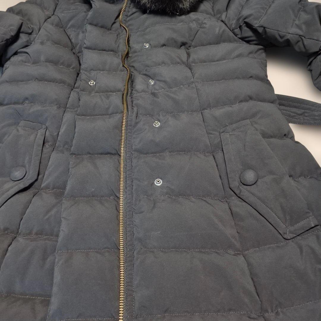 バーバリーブルーレーベルファー付き黒ダウンジャケット