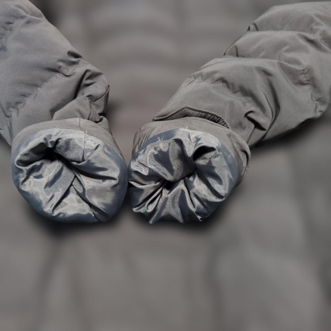 バーバリーブルーレーベルファー付き黒ダウンジャケット