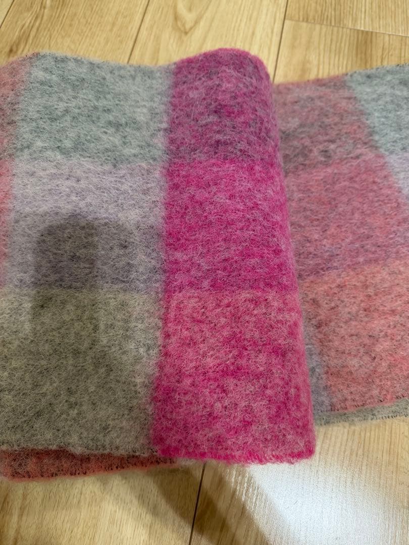 Acne Studios モヘアチェック マフラー ピンク