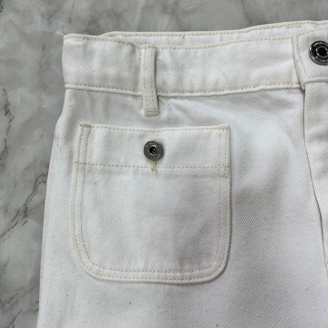 現行タグ✨バーバリー152(12y) ホワイトデニムパンツ　ロコボタン　XS〜S