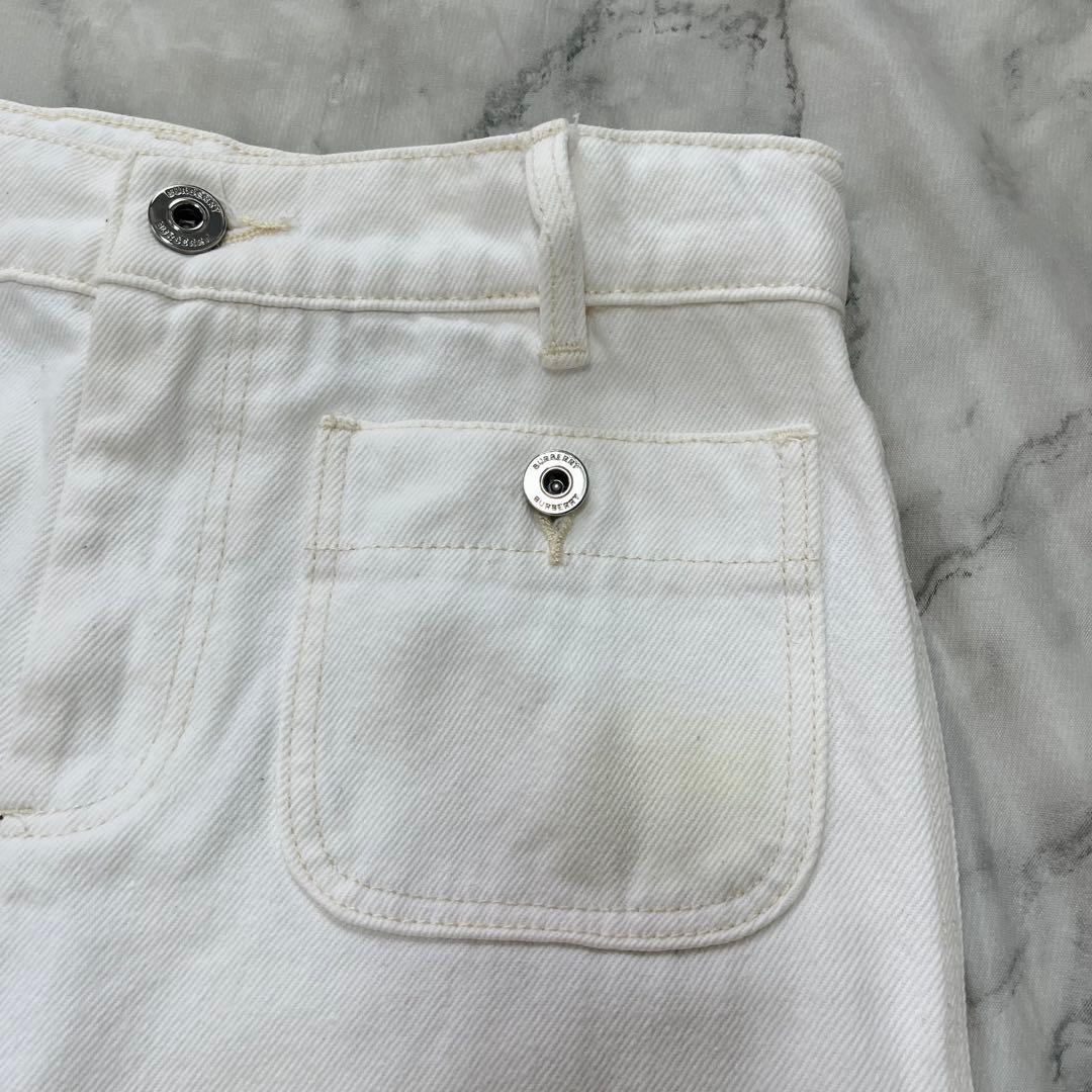 現行タグ✨バーバリー152(12y) ホワイトデニムパンツ　ロコボタン　XS〜S