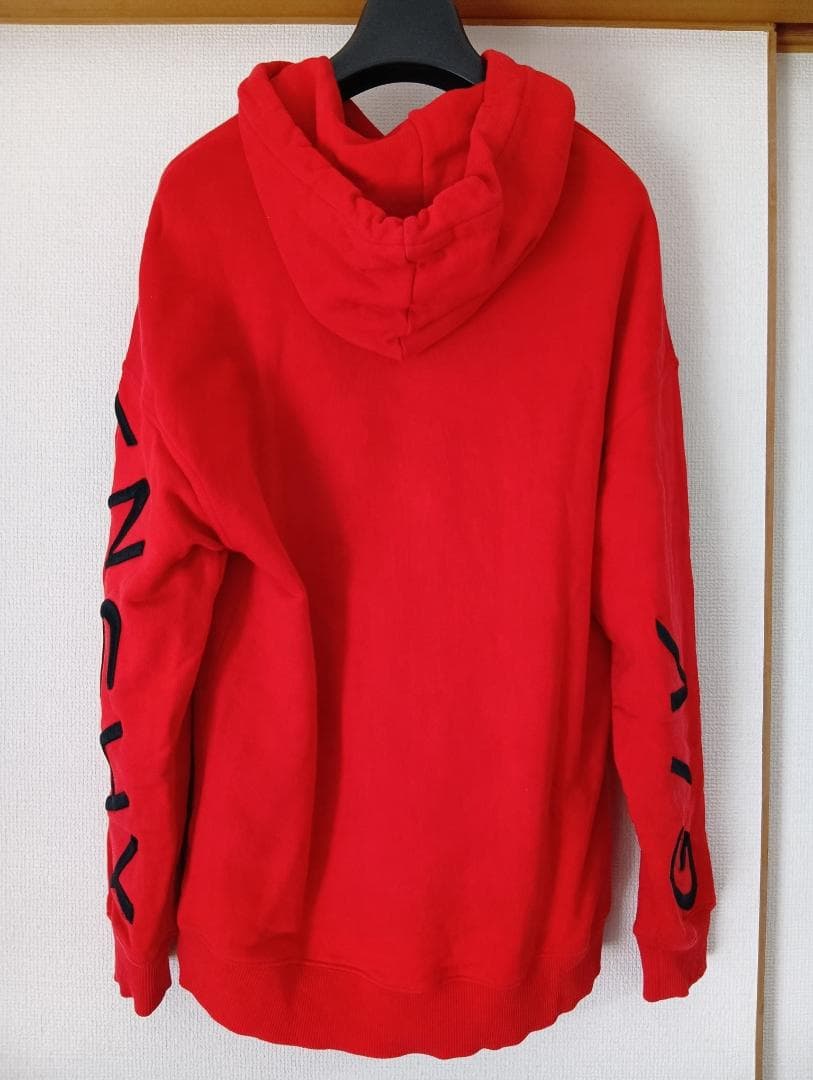 岡野さま専用にします〜Givenchy パーカー