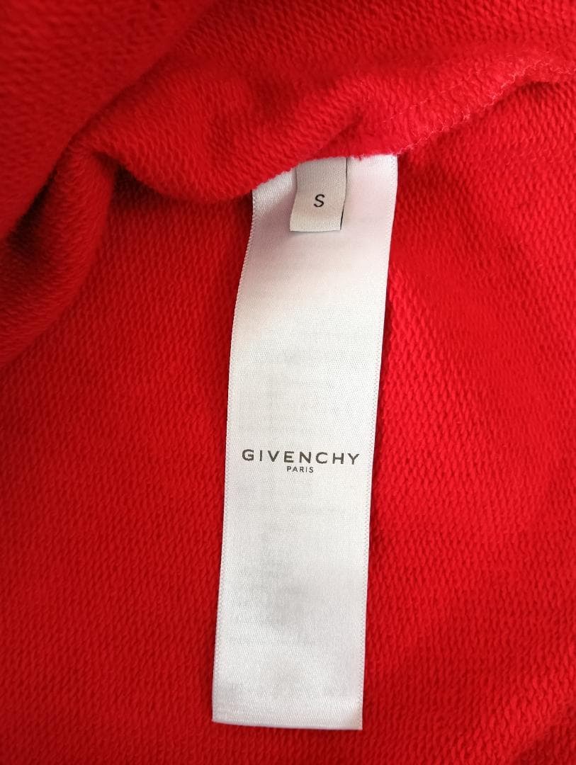 岡野さま専用にします〜Givenchy パーカー