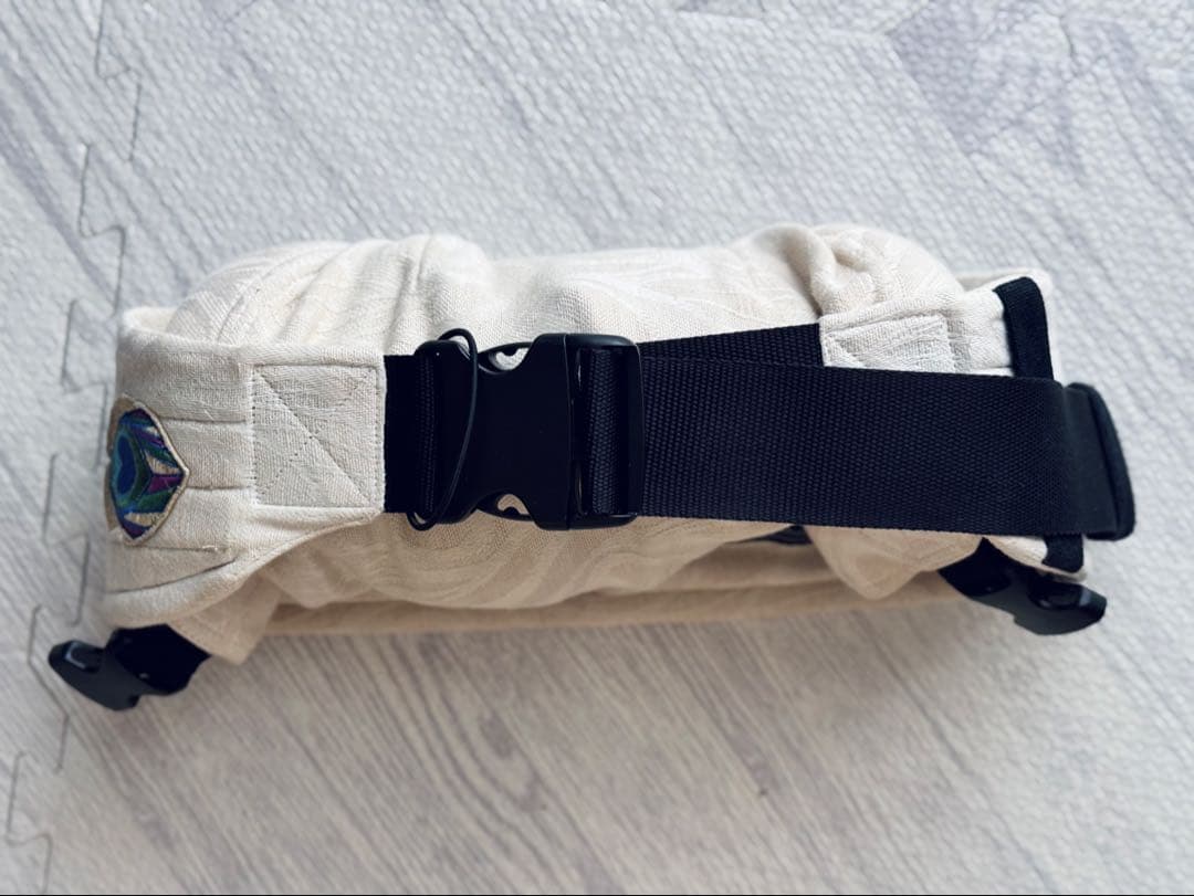 artipoppe アーティポッペ 抱っこ紐