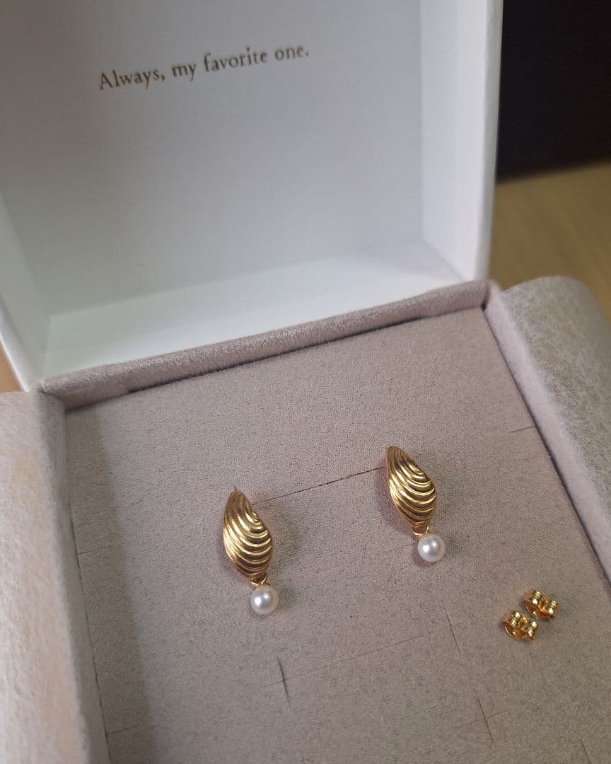 eteシェルパールピアス