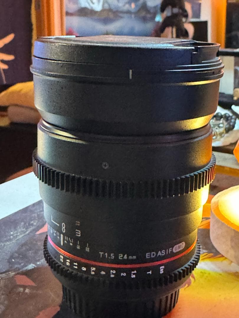 SAMYANGシネレンズ24mm T1.5 MFT