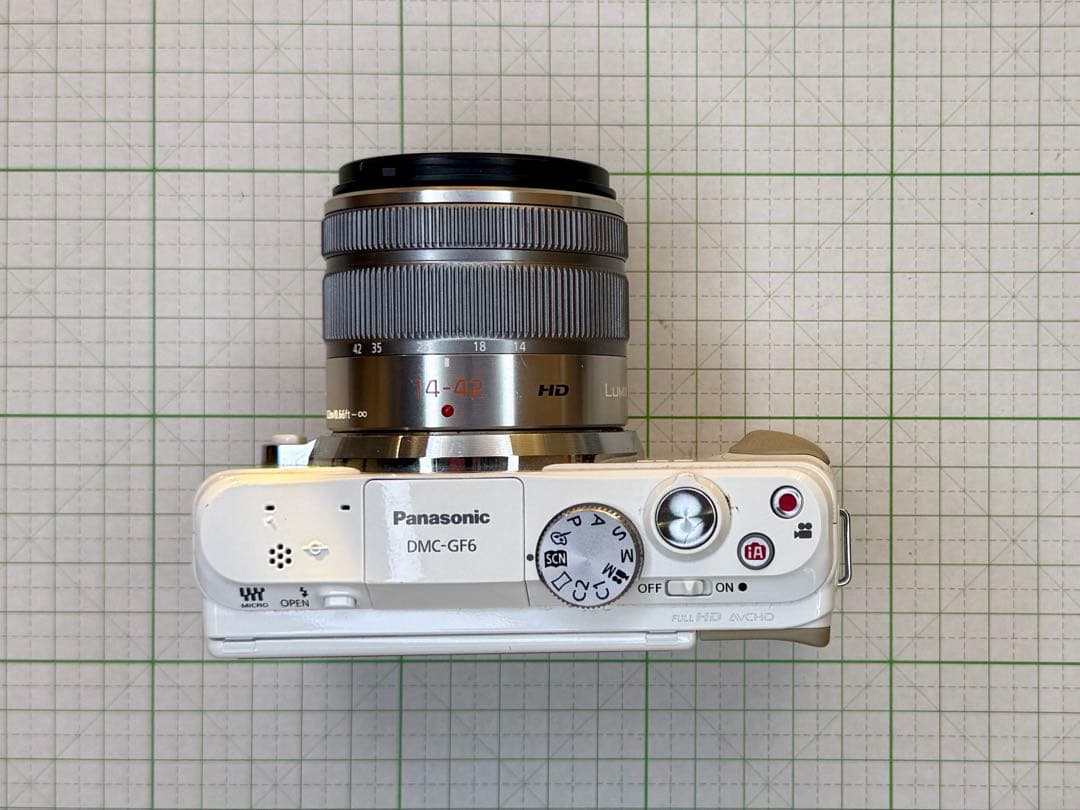 も*k様 Panasonic LUMIX DMC-GF6 ホワイト　レンズ付き