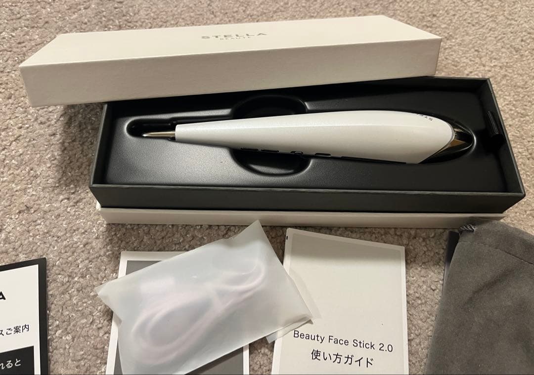美品★STELLA BEAUTE ビューティフェイススティック 2.0 白