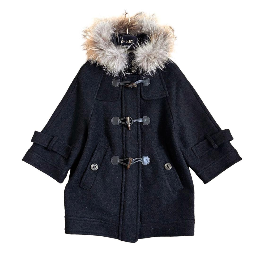 バーバリーブルーレーベル　ポンチョ　黒　ダッフルコート　リアルファー　ホースロゴ