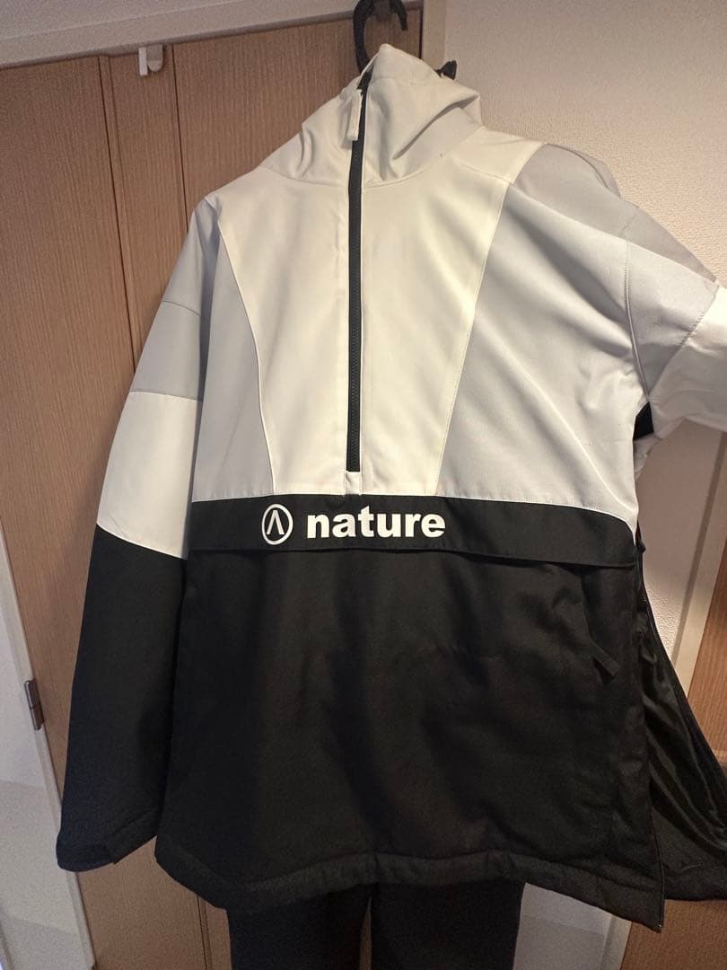 nature ホワイト/ブラック フード付きスノーボードウェア
