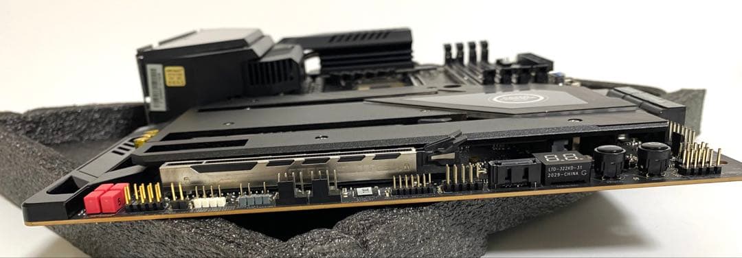 Asrock Z690 taichi razer edition マザーボード