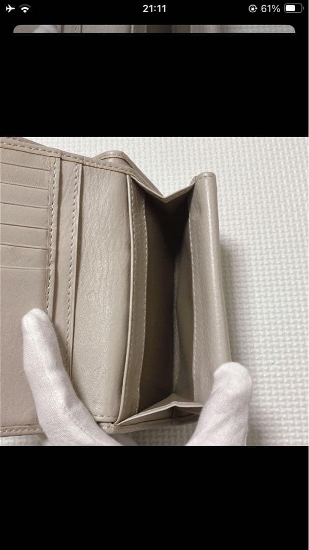 未使用HIROFUヒロフレザー二つ折り財布　センプレ　ライトグレー 「H」ロゴ