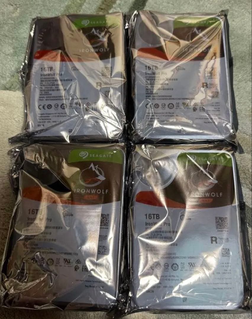 diesel141　 Seagate IronWolf Pro 　4個