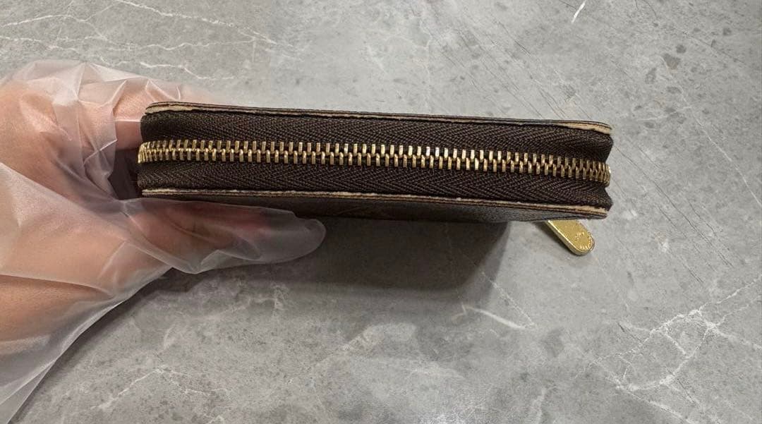 Louis Vuitton モノグラム ケース ジッピー パース