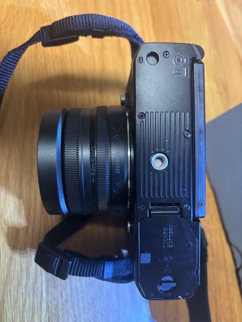 1月4日まで最終値下げ Nikon 700枚 zfc バッテリー×2