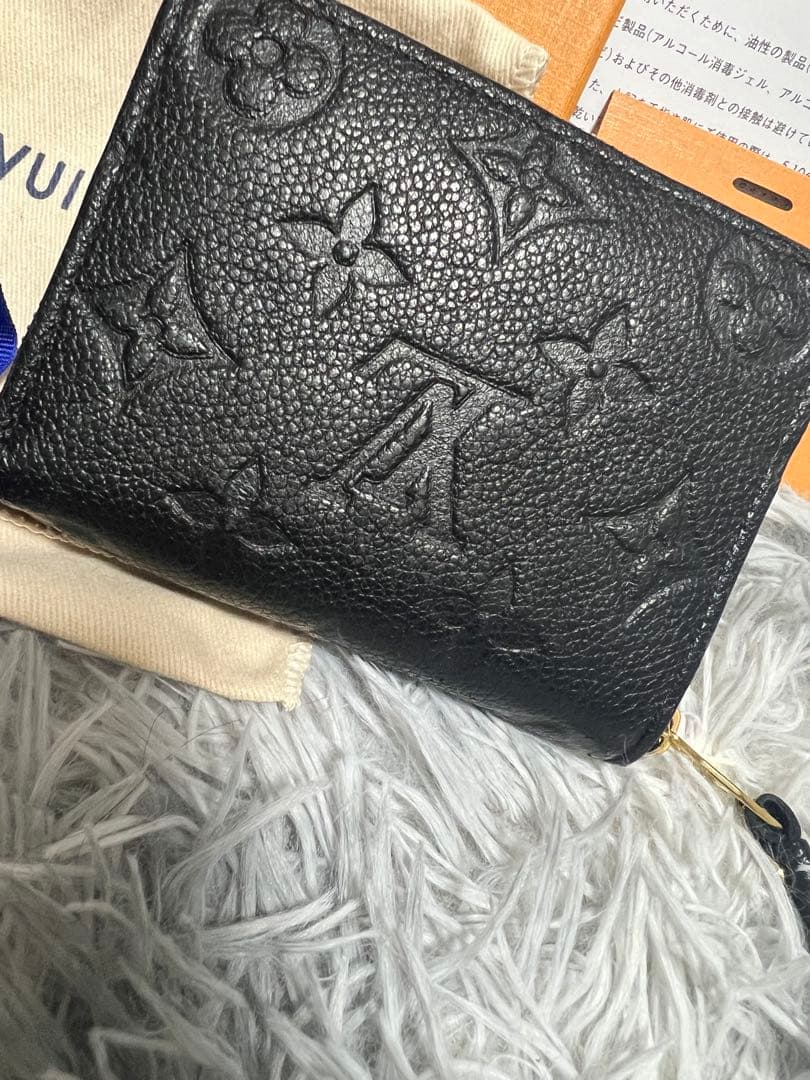 ルイヴィトン アンプラント ジッピー パース ブラック