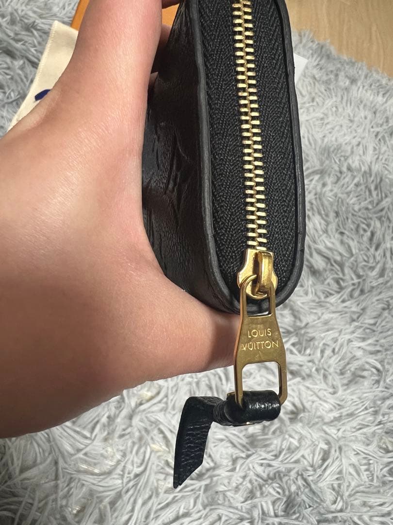 ルイヴィトン アンプラント ジッピー パース ブラック