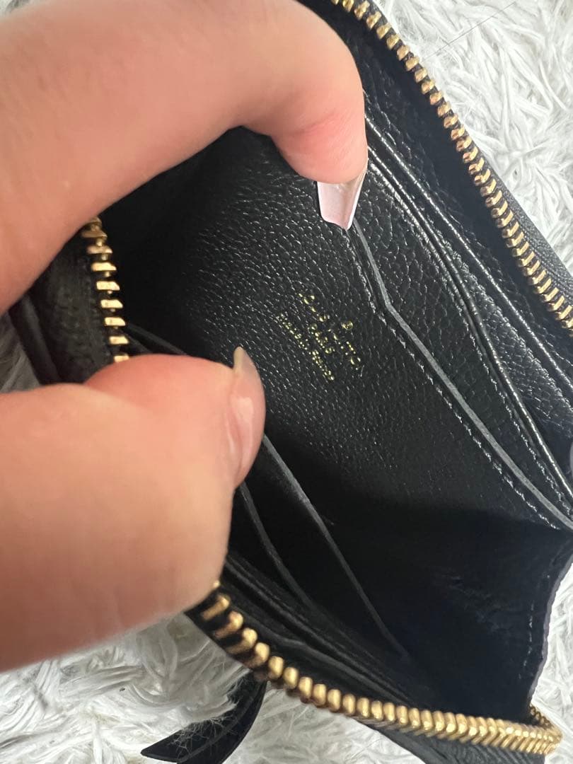 ルイヴィトン アンプラント ジッピー パース ブラック