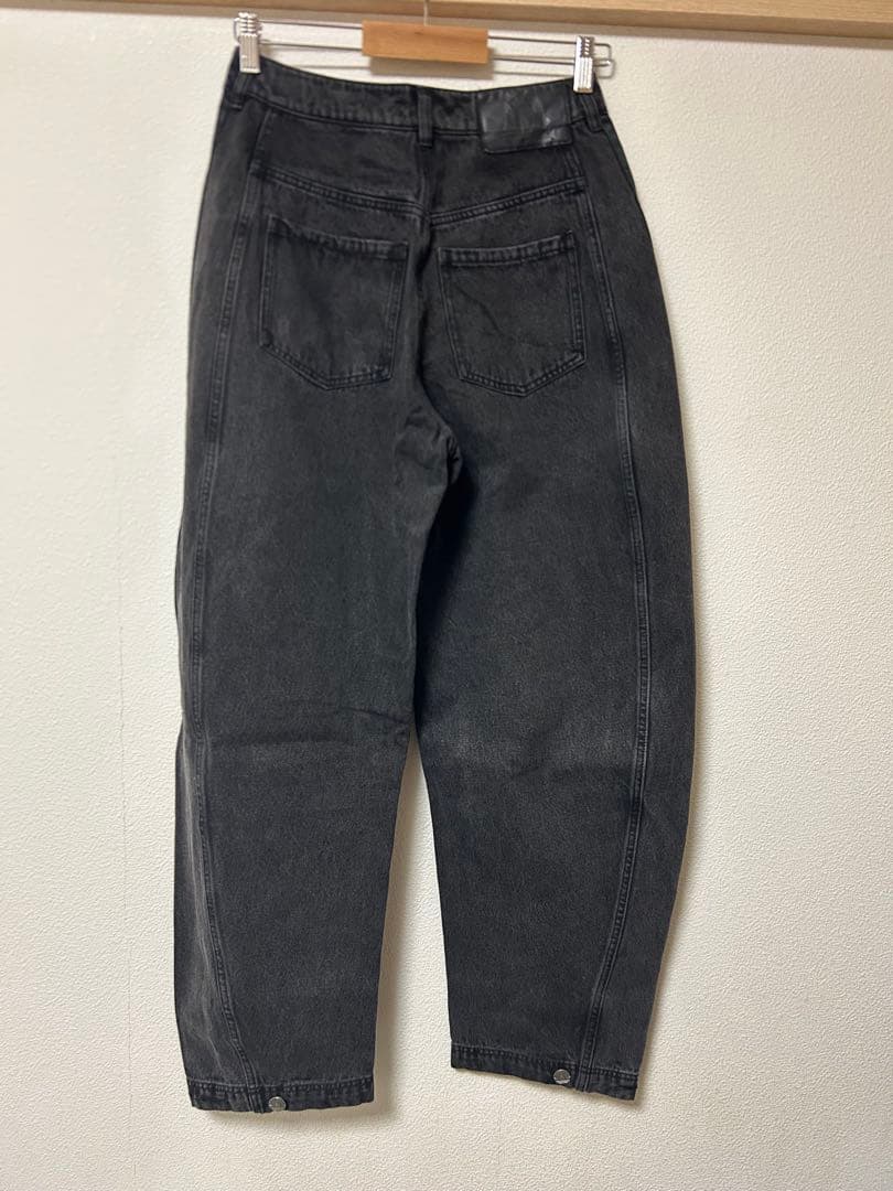 Adilenium シーズン 3 バナナフィット ウォッシュドデニムパンツ