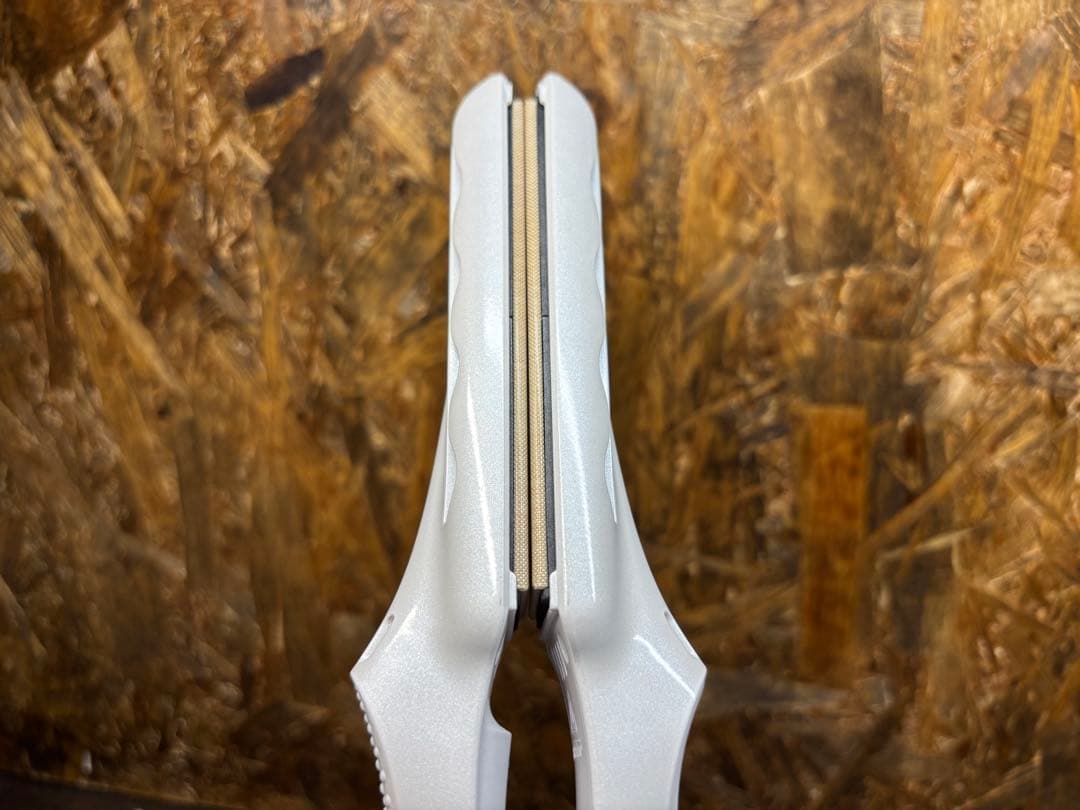 KINUJO　絹女　ストレートヘアアイロン　LM125