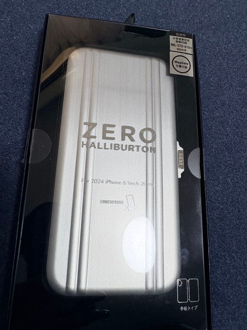 ZERO HALLIBURTON iPhone16用ケース シルバー　希少品