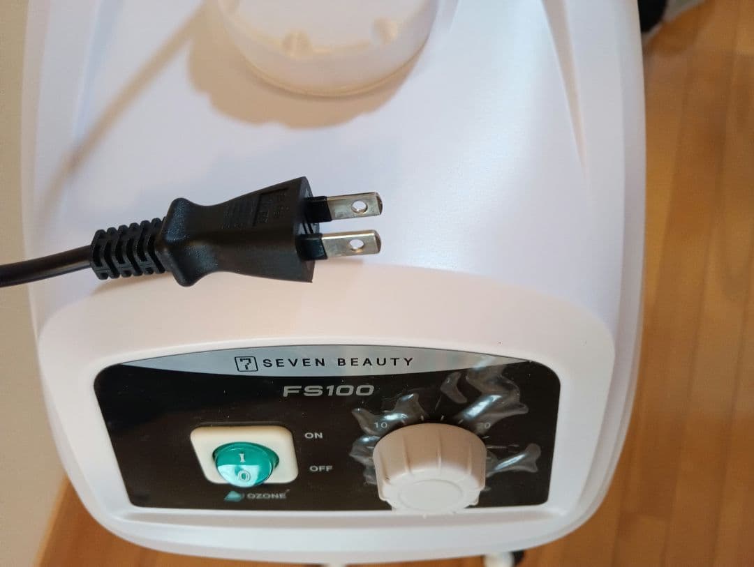 SEVEN BEAUTY オゾンフェイシャルスチーマーST 1（取説&工具付き）