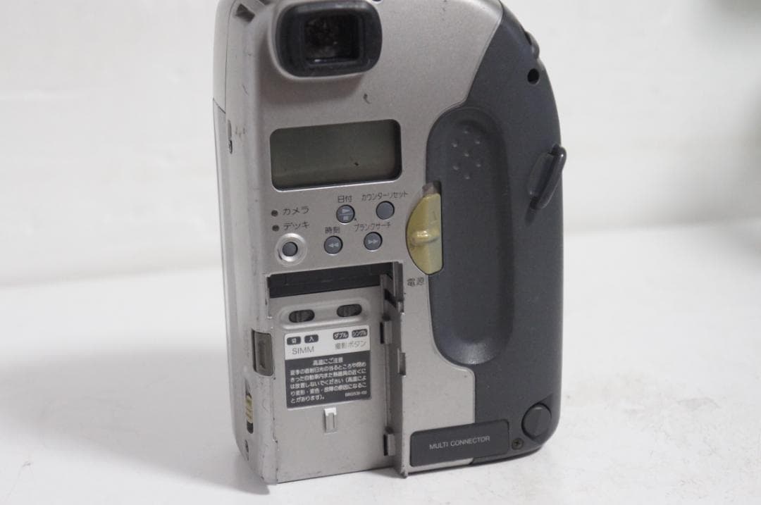 動作OK★FS 30 Hi8 FUJIX ビデオカメラ 222 fujifilm