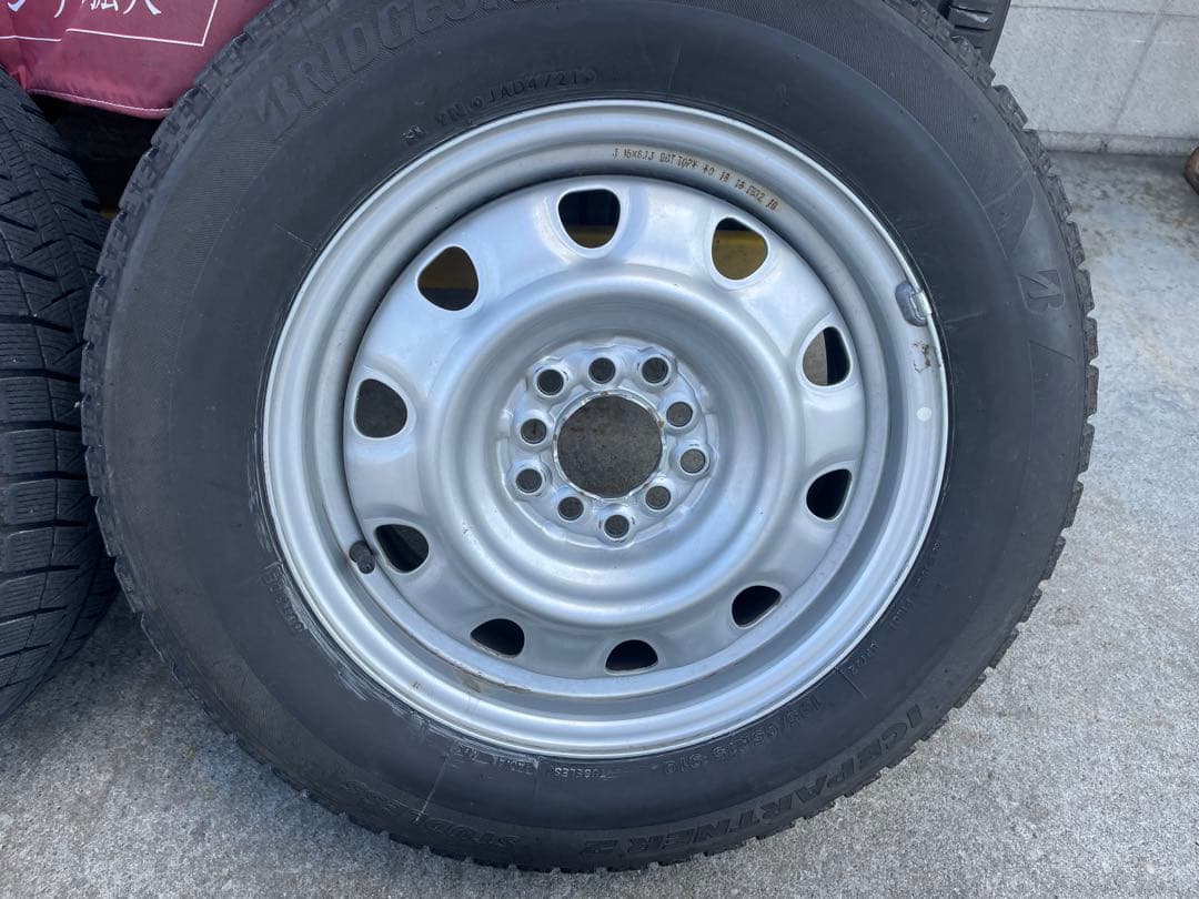 セレナ、ノア、ステップワゴン、カローラ、プリウス195/65Ｒ15　スタッドレス