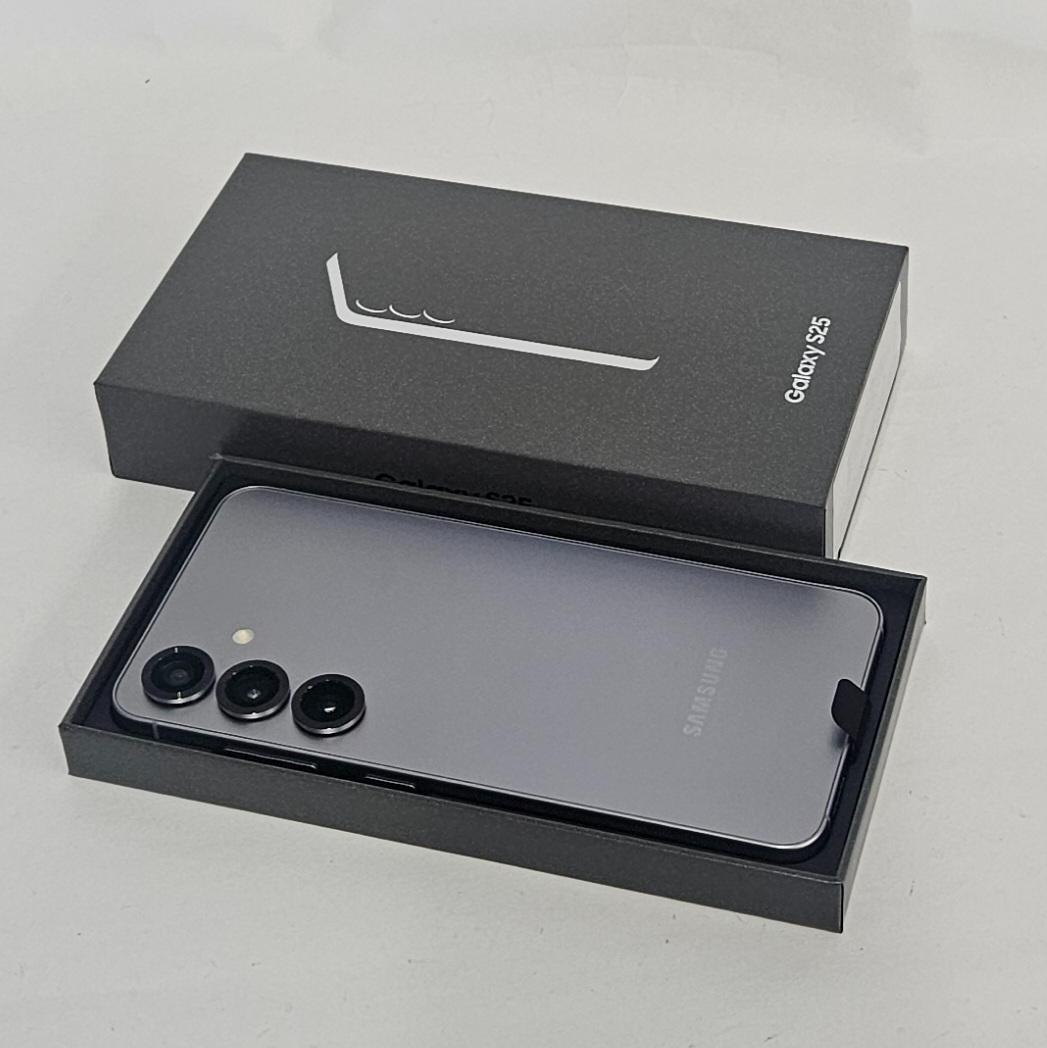 Galaxy S25 256GB シルバー SIMフリー 【極美品】