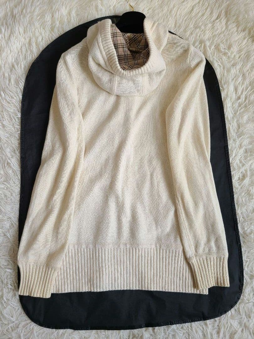 美品✨バーバリーブルーレーベル ニットコート ノバチェック ロゴボタン