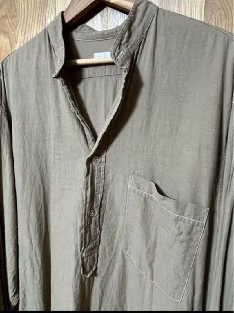 COMOLI ベタシャンプルオーバー