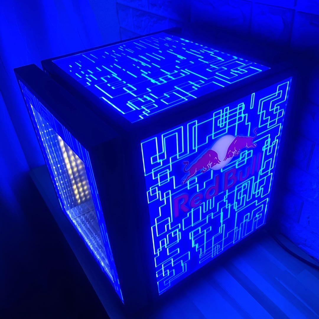 レッドブル　RedBull 電飾冷蔵庫　17.5L