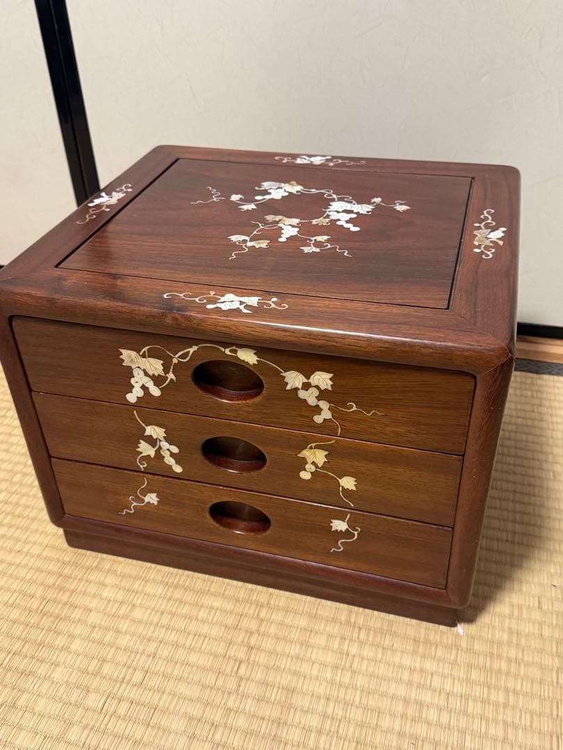 花梨　螺鈿家具　唐木　小引き出し　三段　アンティーク　ヴィンテージ