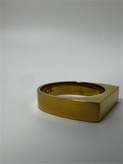 《最高品質/日本製18金》K18ゴールド 四角形リング3.35g 11号