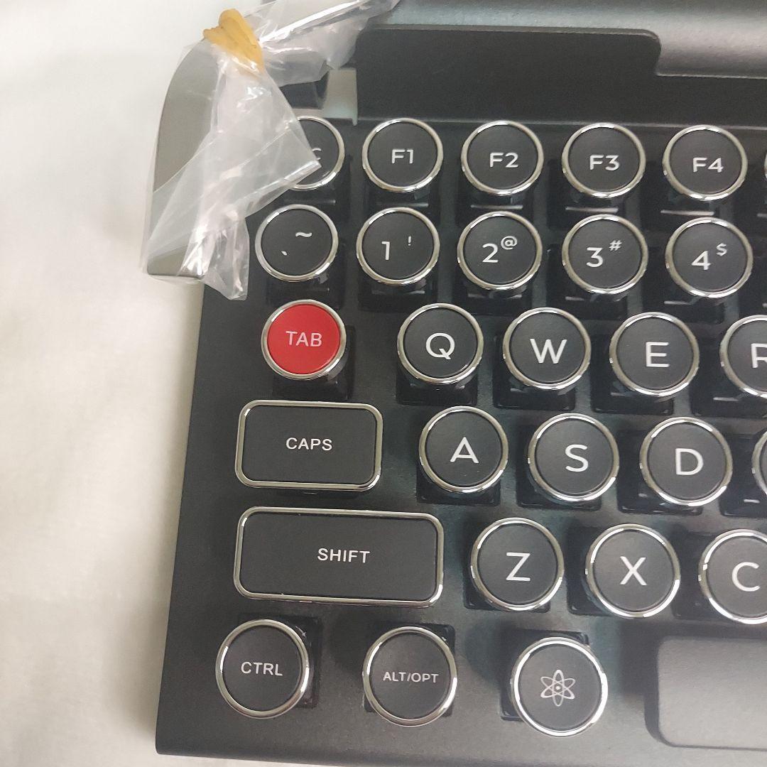 【未使用】QWERKYTOYS キーボード 本体　レトロ風