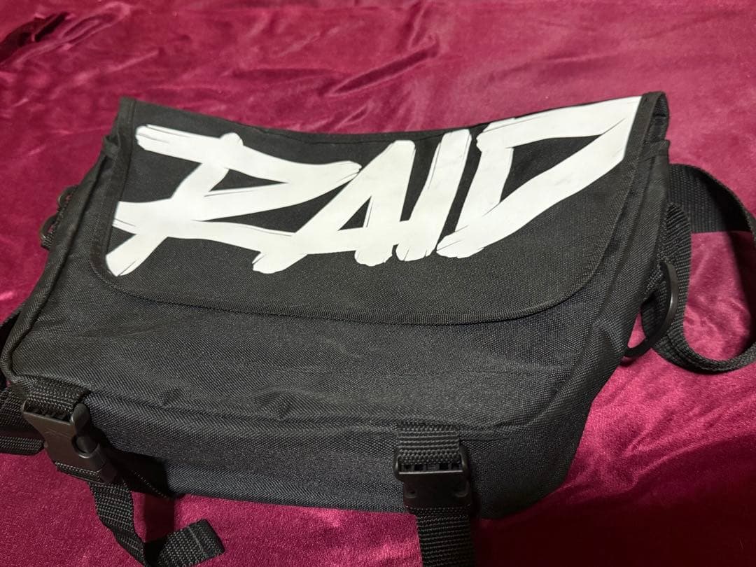 【中古美品】 レイドジャパン メッセンジャーバッグ